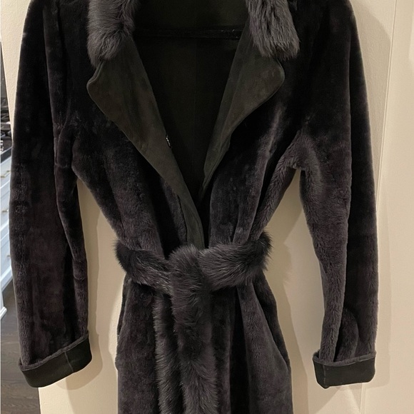 SHEARLING COAT REVERSIBLE! - Picture 4 of 11